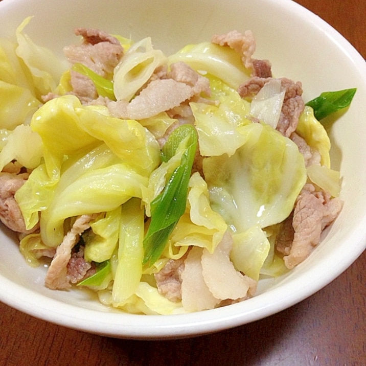 キャベツと豚小間肉の煮物